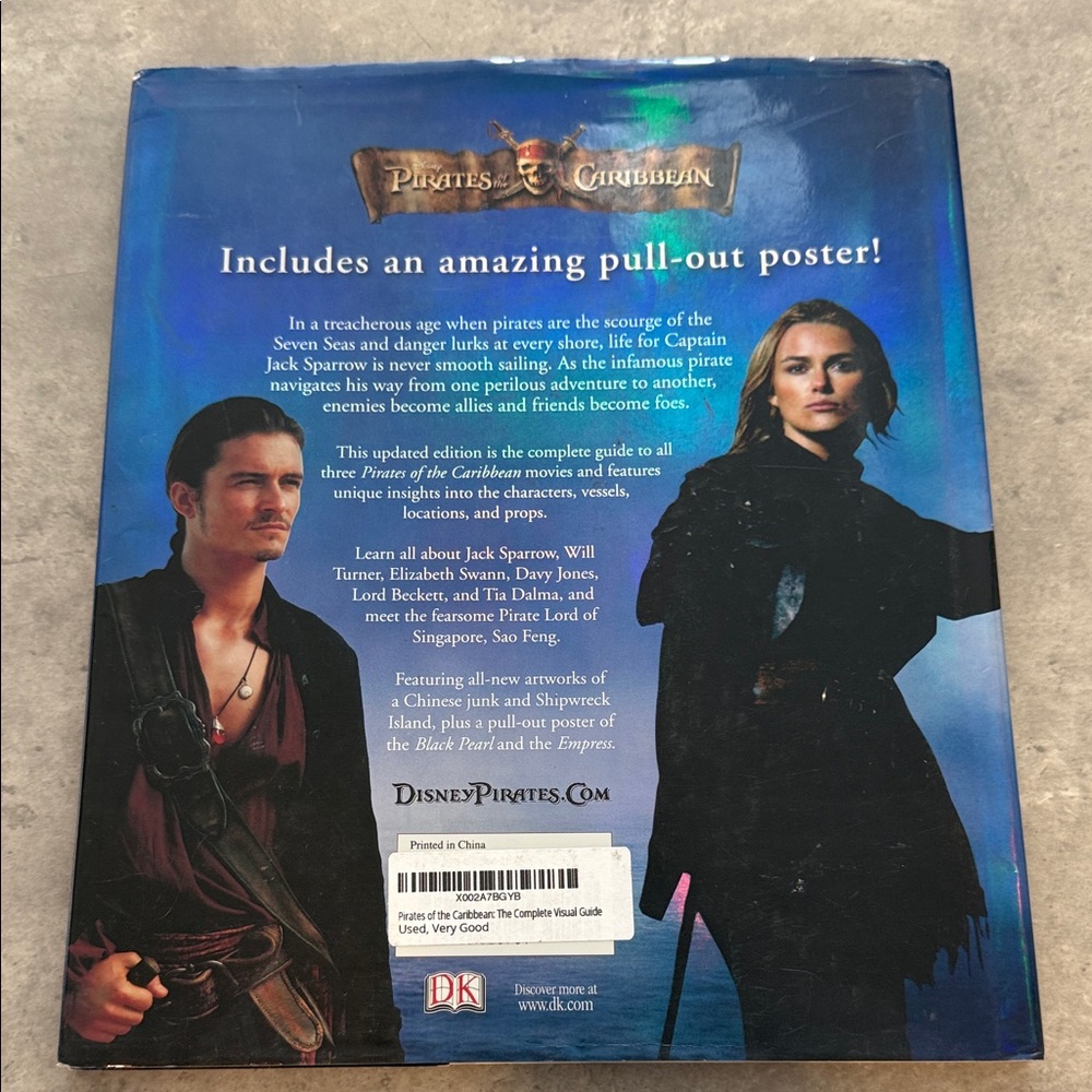 Disney Pirates of the Caribbean Complete Visual Guide - Blue Cover - Picture 10 of 10
